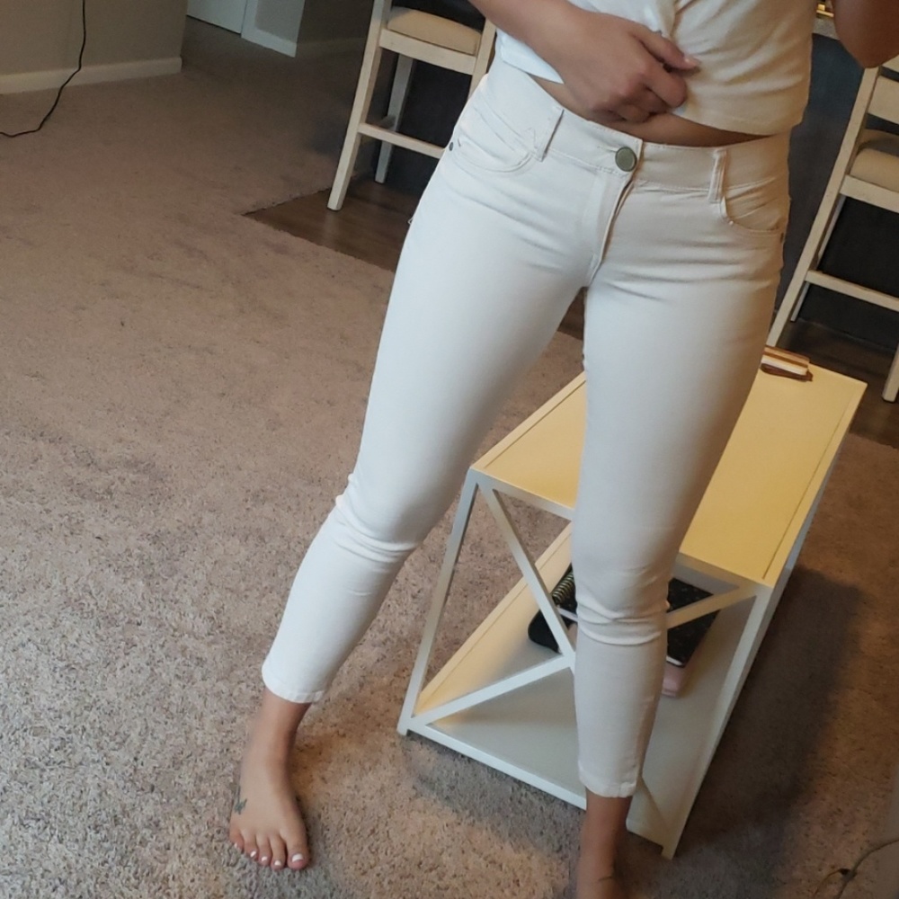 Cream ankle jeans